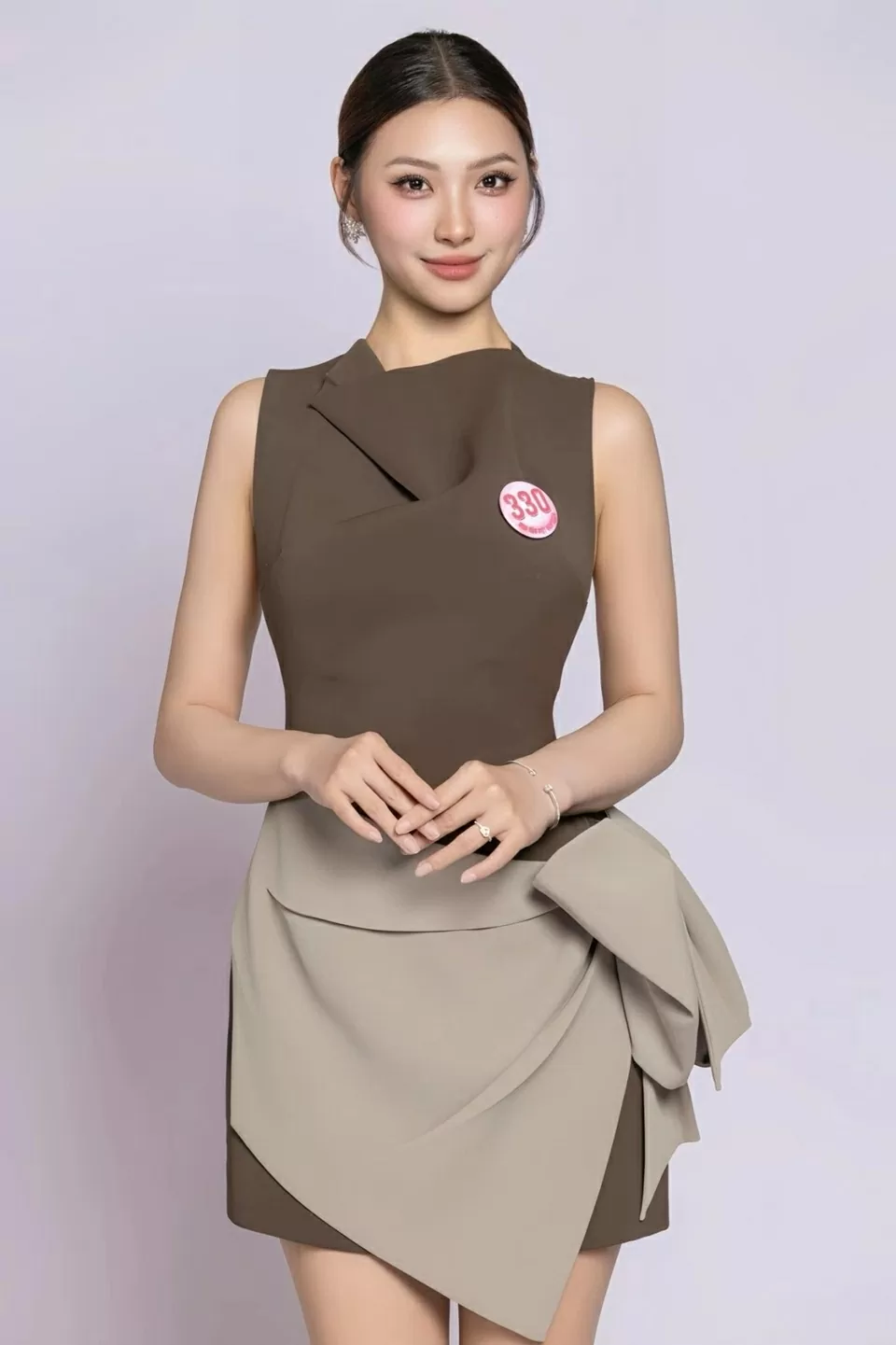 Nguyễn Thu Thảo sinh năm 2005, quê Tuyên Quang, sinh viên Đại học Kinh tế quốc dân là một trong các thí sinh vào top 41 chung khảo Hoa hậu Việt Nam 2024.