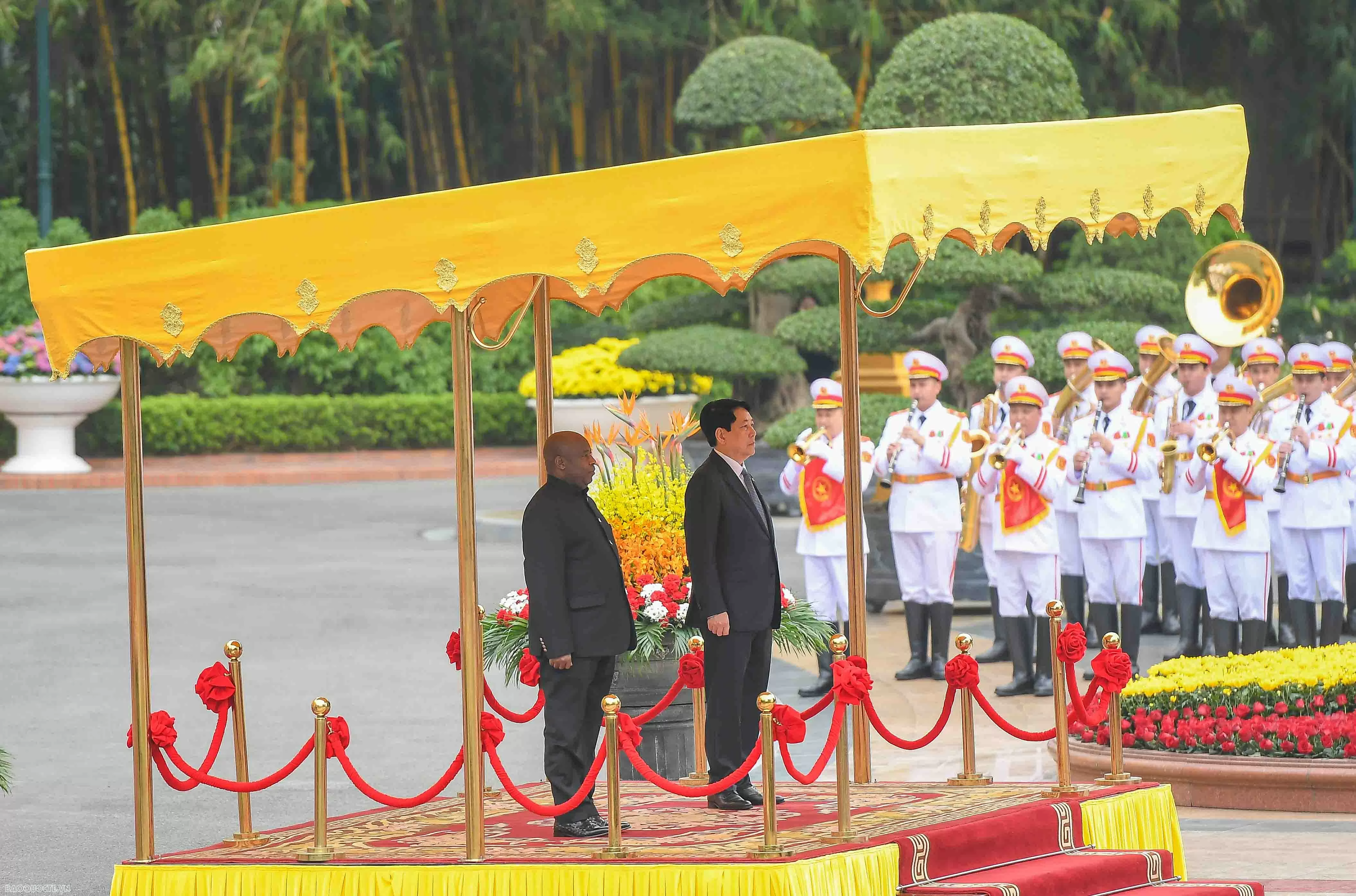 Chủ tịch nước Lương Cường chủ trì lễ đón chính thức Tổng thống Burundi Chủ tịch nước Lương Cường chủ trì lễ đón chính thức Tổng thống Burundi