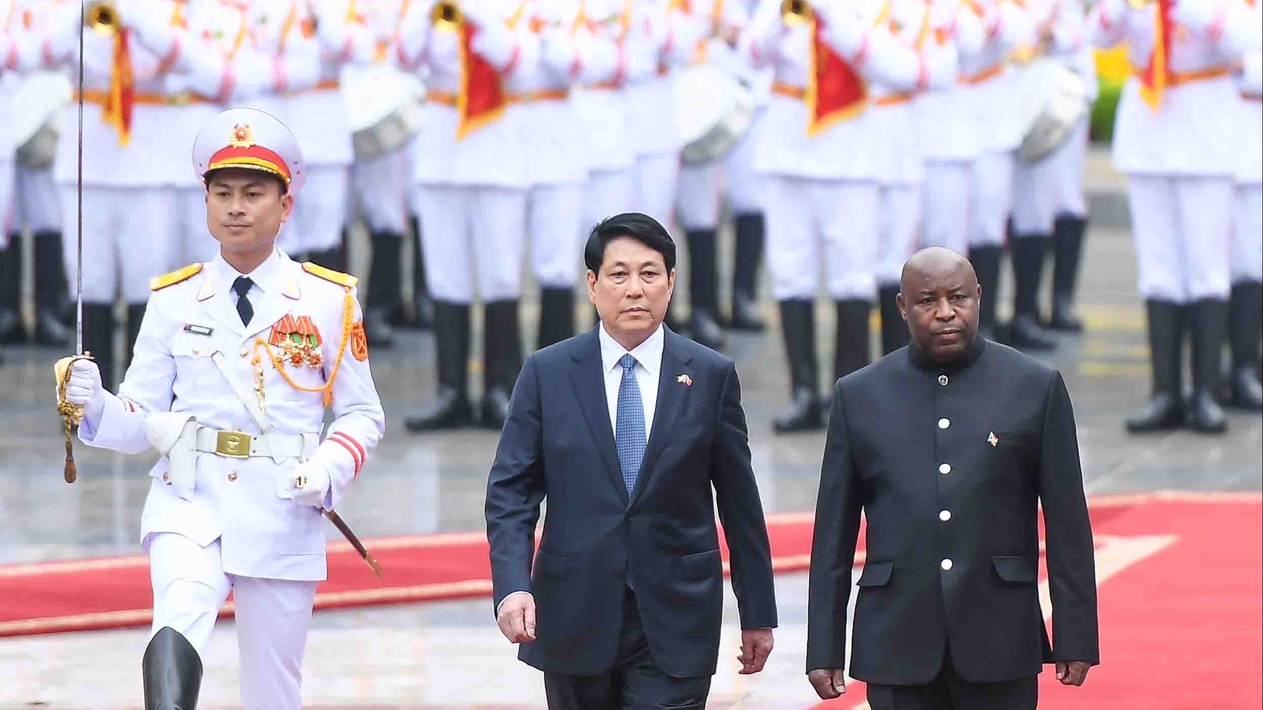 chu tich nuoc luong cuong chu tri le don chinh thuc tong thong burundi