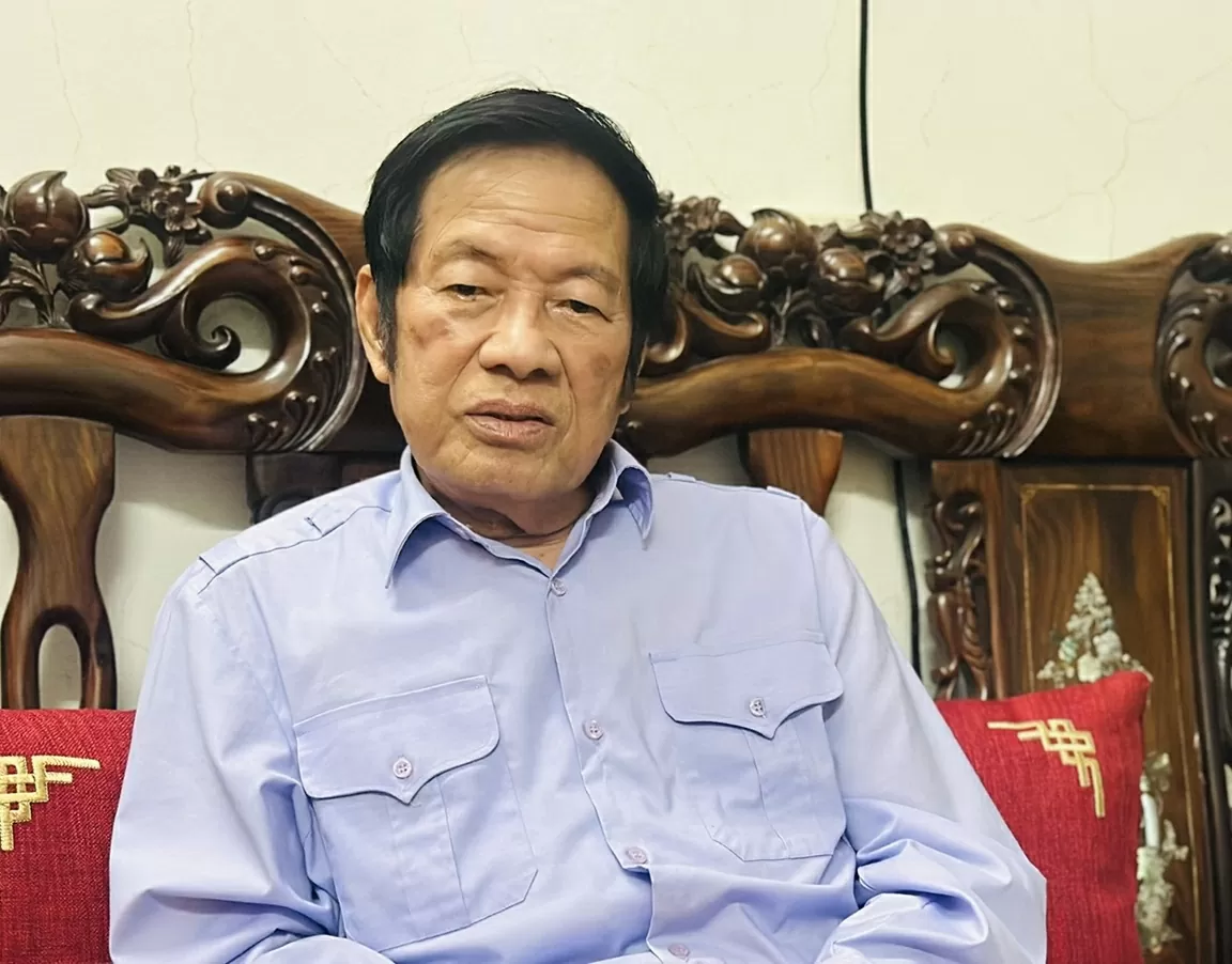 Câu chuyện mộc mạc, xúc động giữa nguyên Chủ tịch Đảng, Chủ tịch nước Lào Khamtay Siphandone với quân tình nguyện Việt Nam Câu chuyện mộc mạc, xúc động giữa nguyên Chủ tịch Đảng, Chủ tịch nước Lào Khamtay Siphandone với quân tình nguyện Việt Nam