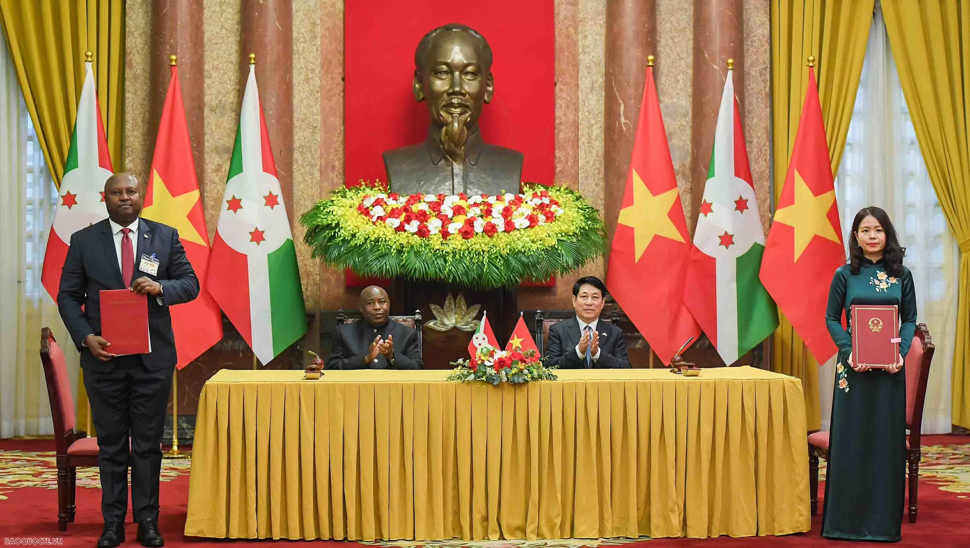 tin hội đàm