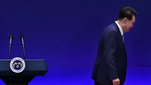 Hàn Quốc phế truất Tổng thống: Chính phủ họp khẩn, ông Yoon Suk Yeol xin lỗi quốc dân, Nhật Bản khắng định lập trường. Yonhap