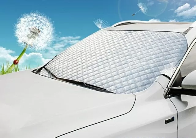 Những vật dụng hữu ích nên có trên ô tô trong mùa Hè