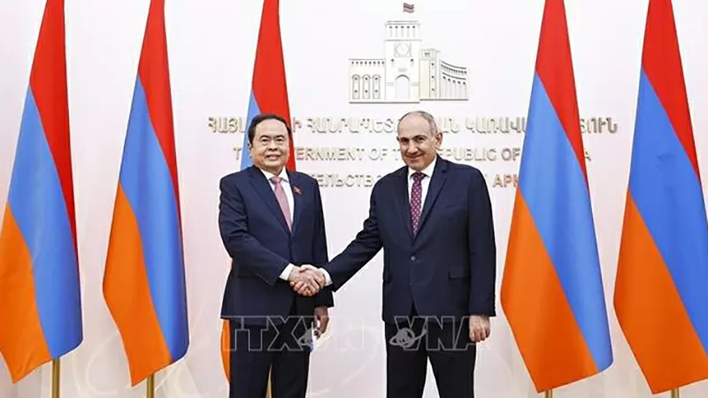 Chủ tịch Quốc hội Trần Thanh Mẫn hội kiến Thủ tướng Armenia