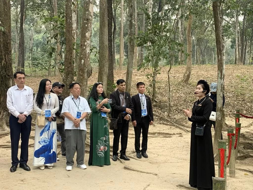 Đoàn kiều bào với hoạt động ý nghĩa tại tỉnh Tuyên Quang