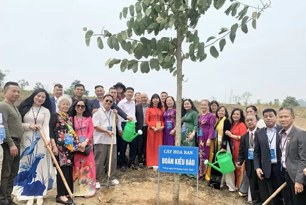 Đoàn kiều bào với hoạt động ý nghĩa tại tỉnh Tuyên Quang