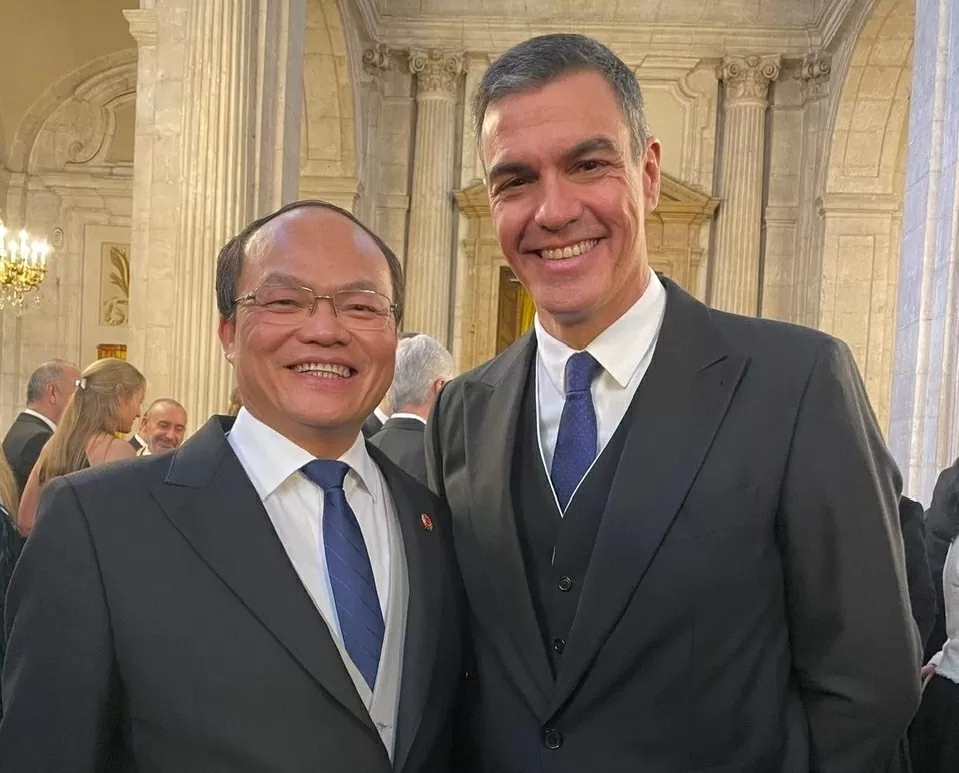 Đại sứ Đoàn Thanh Song: Thủ tướng Tây Ban Nha ví Việt Nam như nam châm thu hút đầu tư nước ngoài Đại sứ Đoàn Thanh Song: Thủ tướng Tây Ban Nha ví Việt Nam như nam châm thu hút đầu tư nước ngoài