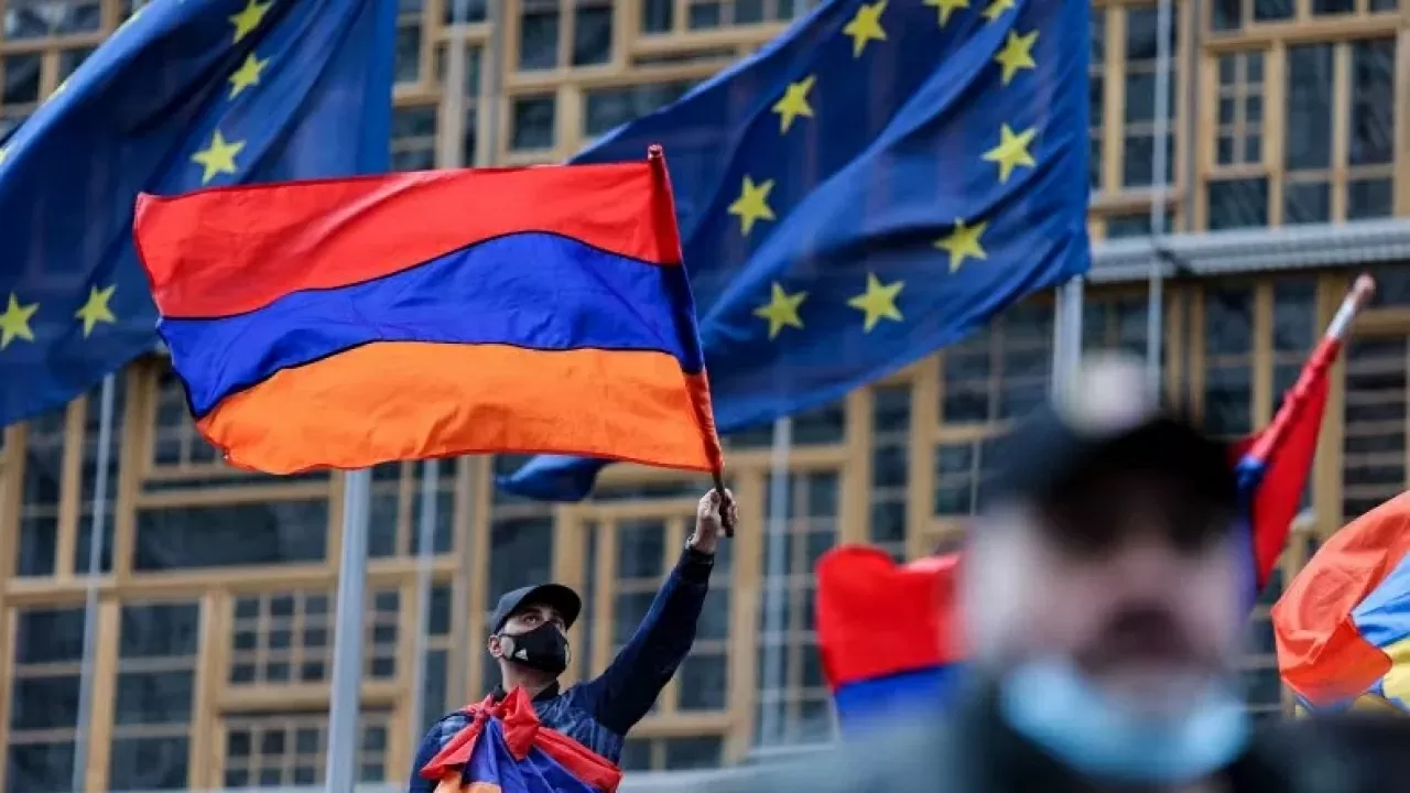 Dù từng là quốc gia thuộc Liên Xô, Armenia đã phát triển mối quan hệ nồng ấm với EU, nhưng việc gia nhập liên minh sẽ không dễ dàng. (Nguồn: Massis Post) Dù từng là quốc gia thuộc Liên Xô, Armenia đã phát triển mối quan hệ nồng ấm với EU, nhưng việc gia nhập liên minh sẽ không dễ dàng. (Nguồn: Massis Post)