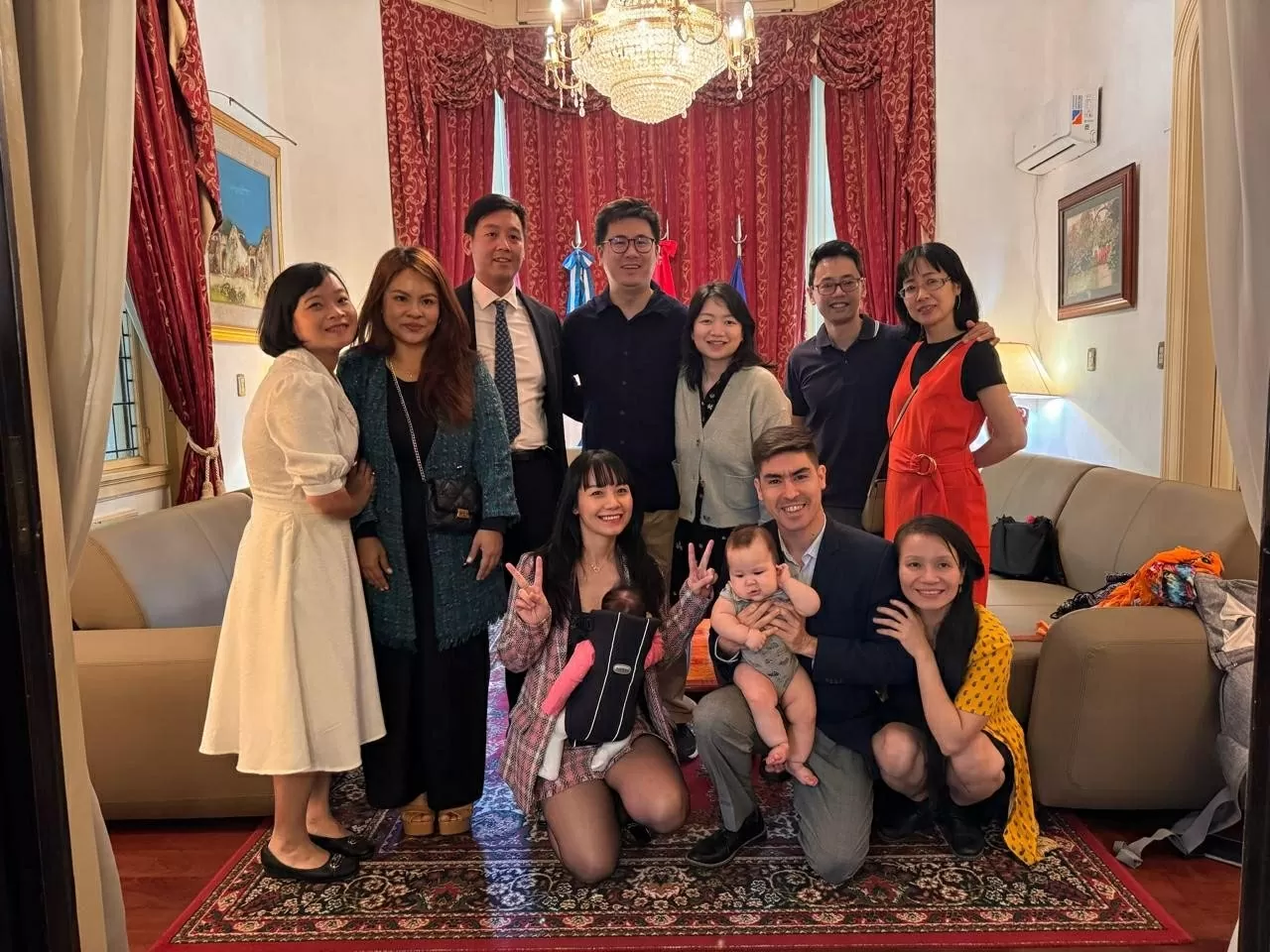 Đại sứ quán Việt Nam tại Argentina tổ chức gặp mặt đầu Xuân 2025 và kỷ niệm ngày Giỗ Tổ Hùng Vương Đại sứ quán Việt Nam tại Argentina tổ chức gặp mặt đầu Xuân 2025 và kỷ niệm ngày Giỗ Tổ Hùng Vương