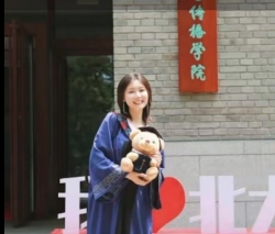 Nữ Thạc sĩ Báo chí chọn làm phục vụ tại căng tin trường thay vì theo đuổi nghề báo