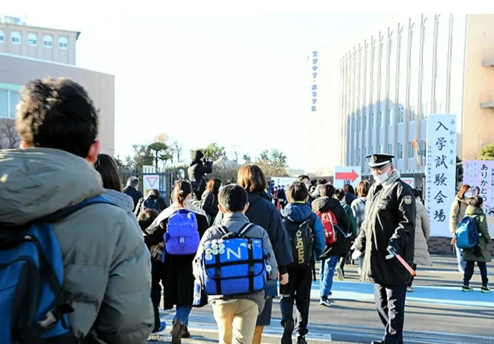 ‘Di cư’ giáo dục sang Trung Quốc ‘Di cư’ giáo dục sang Trung Quốc