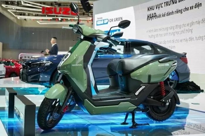 Honda ICON e: sẽ đối đầu trực tiếp với các mẫu xe điện phổ biến hiện nay như VinFast Evo Lite hay Yamaha Neo’s 