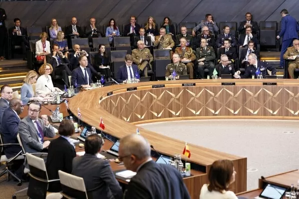 Sự kiện quốc tế nổi bật tuần 31/3-6/4: Tổng thống Trump áp thuế toàn cầu, ông Yoon Suk Yeol bị phế truất, Brazil mở rộng thềm lục địa Sự kiện quốc tế nổi bật tuần 31/3-6/4: Tổng thống Trump áp thuế toàn cầu, ông Yoon Suk Yeol bị phế truất, Brazil mở rộng thềm lục địa