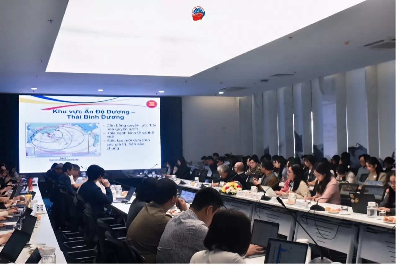 Toàn cảnh Hội thảo khoa học “Tầm nhìn của ASEAN về Ấn Độ Dương – Thái Bình Dương: Những phát triển mới, cơ hội và thách thức”, ngày 4/4. Toàn cảnh Hội thảo khoa học “Tầm nhìn của ASEAN về Ấn Độ Dương – Thái Bình Dương: Những phát triển mới, cơ hội và thách thức”, ngày 4/4.