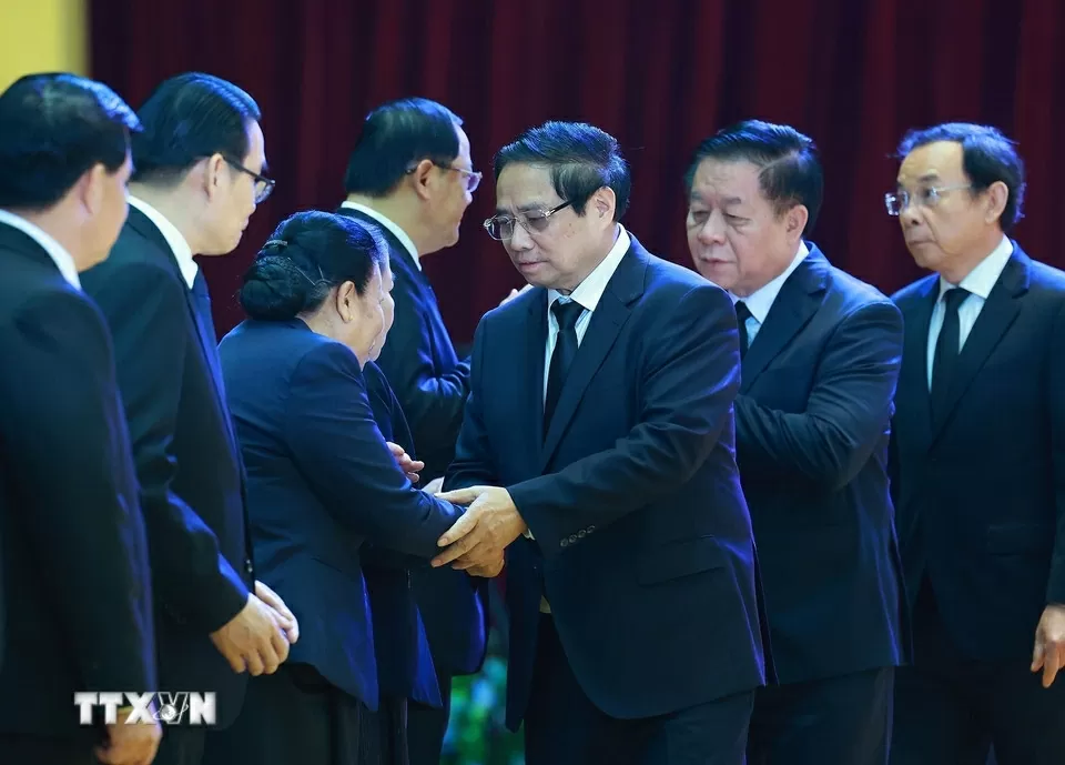 Thủ tướng Phạm Minh Chính viếng nguyên Chủ tịch Đảng NDCM Lào, nguyên Chủ tịch nước Lào Khamtay Siphandone Thủ tướng Phạm Minh Chính viếng nguyên Chủ tịch Đảng NDCM Lào, nguyên Chủ tịch nước Lào Khamtay Siphandone