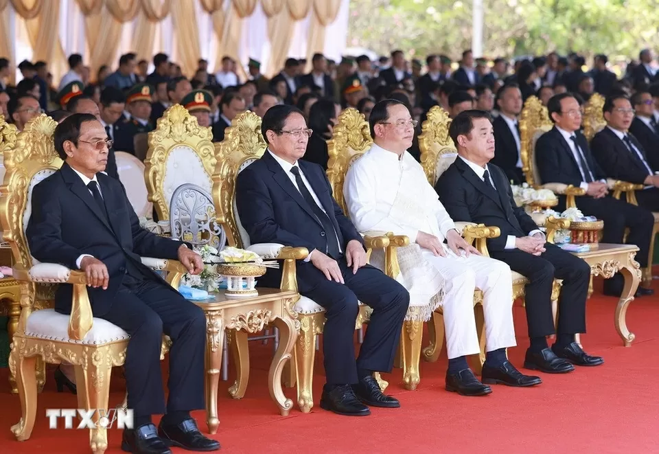 Thủ tướng Phạm Minh Chính viếng nguyên Chủ tịch Đảng NDCM Lào, nguyên Chủ tịch nước Lào Khamtay Siphandone