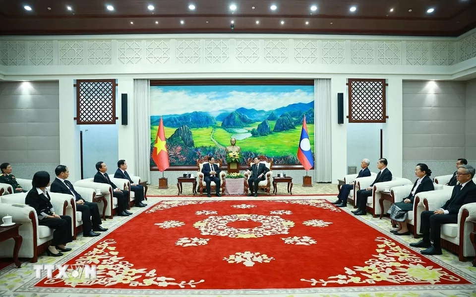 Thủ tướng Phạm Minh Chính dự Lễ truy điệu đồng chí Khamtay Siphandone và gặp gỡ lãnh đạo Lào. Thủ tướng Phạm Minh Chính gặp Tổng Bí thư, Chủ tịch nước CHDCND Lào Thongloun Sisoulith. Ảnh: Dương Giang/TTXVN