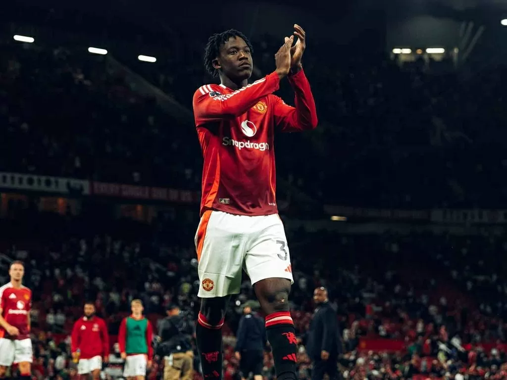 Tiền vệ Kobbie Mainoo tái xuất ở tứ kết Europa League Tiền vệ Kobbie Mainoo tái xuất ở tứ kết Europa League