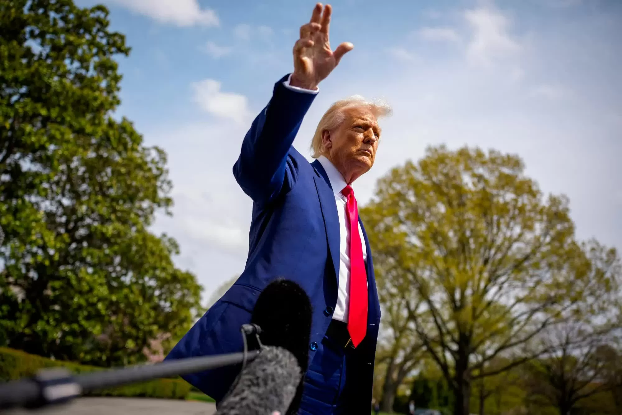 Tình hình Ukraine: Tổng thống Mỹ 'không hài lòng' với hành động của Nga, Kiev công khai thừa nhận quân đội hiện diện ở tỉnh Belgorod