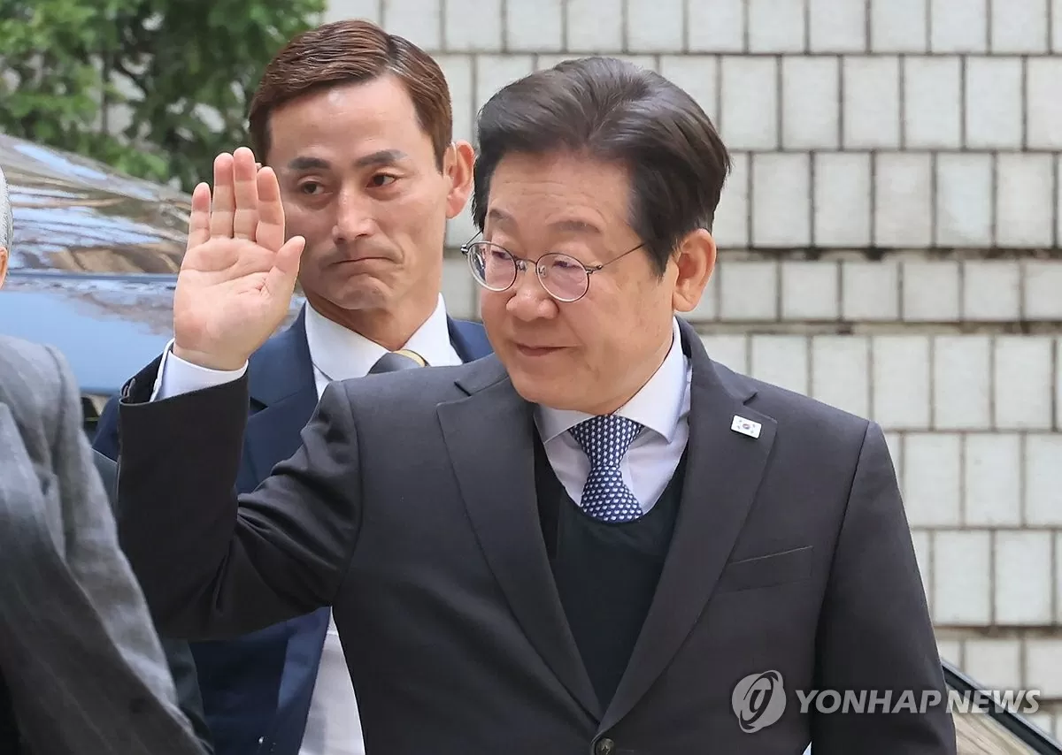 Bầu cử tổng thống Hàn Quốc: Ấn định ngày chọn ra người ngồi 'ghế nóng', dần lộ diện các ứng cử viên Bầu cử tổng thống Hàn Quốc: Ấn định ngày chọn ra người ngồi 'ghế nóng', dần lộ diện các ứng cử viên