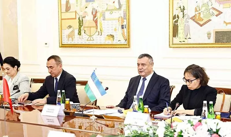 Việt Nam coi trọng và mong muốn cùng Uzbekistan thúc đẩy hợp tác trên mọi lĩnh vực Việt Nam coi trọng và mong muốn cùng Uzbekistan thúc đẩy hợp tác trên mọi lĩnh vực