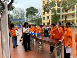 Để miễn học phí cho học sinh cả nước cần thêm 8.200 tỷ đồng