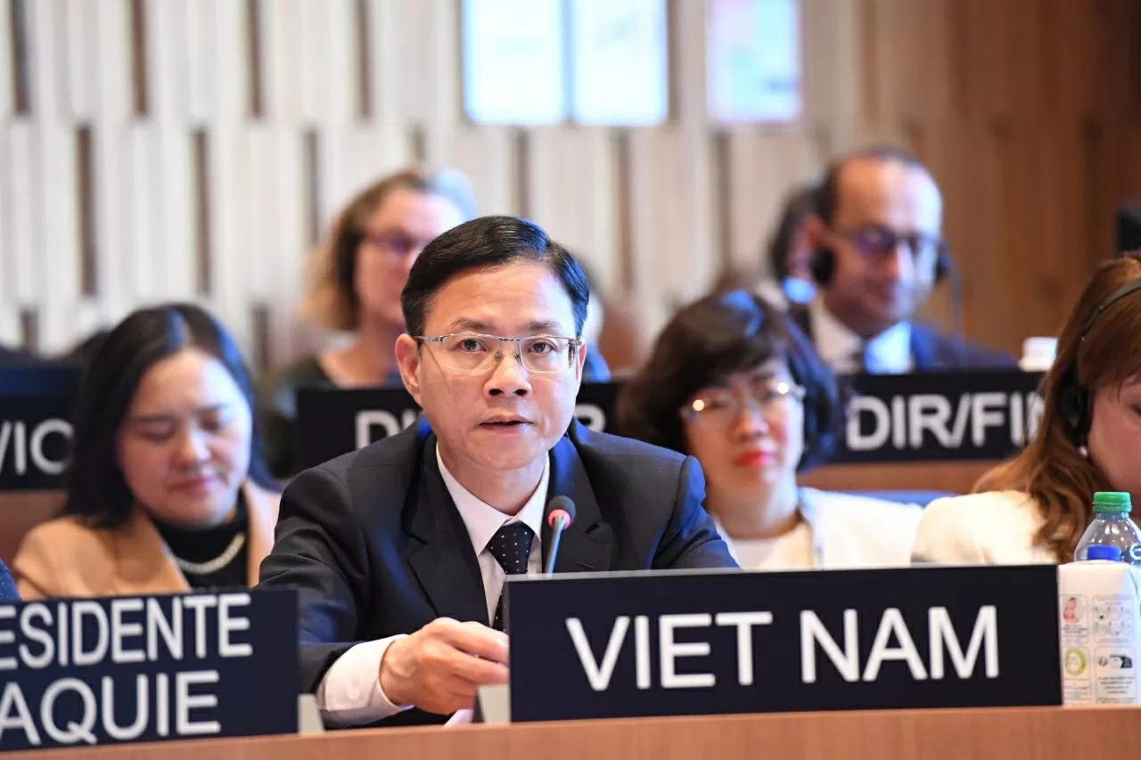 Thứ trưởng Ngoại giao Ngô Lê Văn phát biểu tại Phiên khai mạc Kỳ họp. (Nguồn: UNESCO)