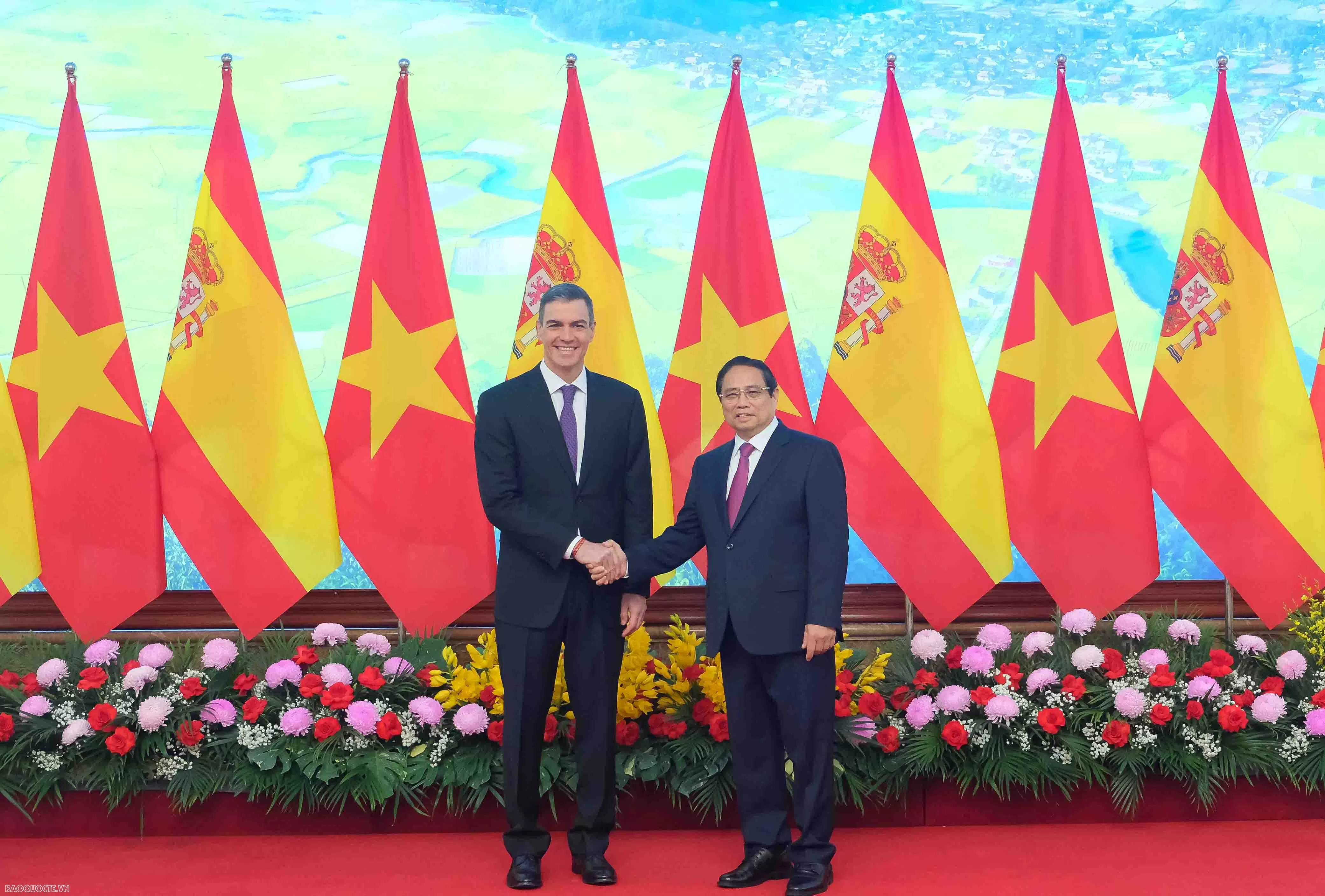 Việt Nam và Tây Ban Nha thiết lập quan hệ ngoại giao ngày 23/5/1977 và nâng cấp quan hệ lên song phương lên Đối tác chiến lược tháng 12/2009. Việt Nam và Tây Ban Nha thiết lập quan hệ ngoại giao ngày 23/5/1977 và nâng cấp quan hệ lên song phương lên Đối tác chiến lược tháng 12/2009.