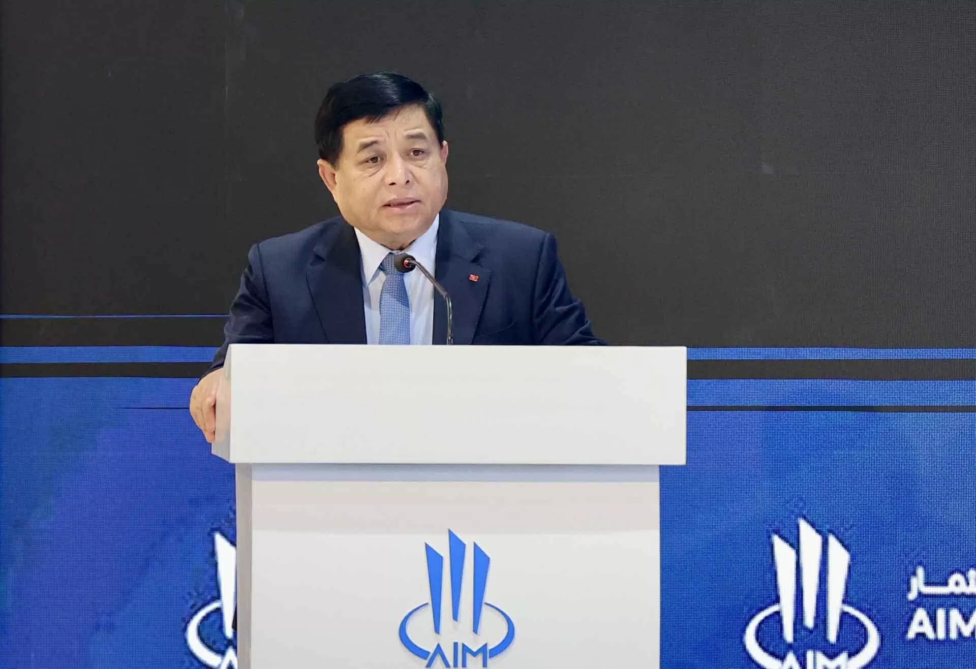Phó Thủ tướng Nguyễn Chí Dũng dự và phát biểu tại Hội nghị đầu tư thường niên 2025 tại UAE