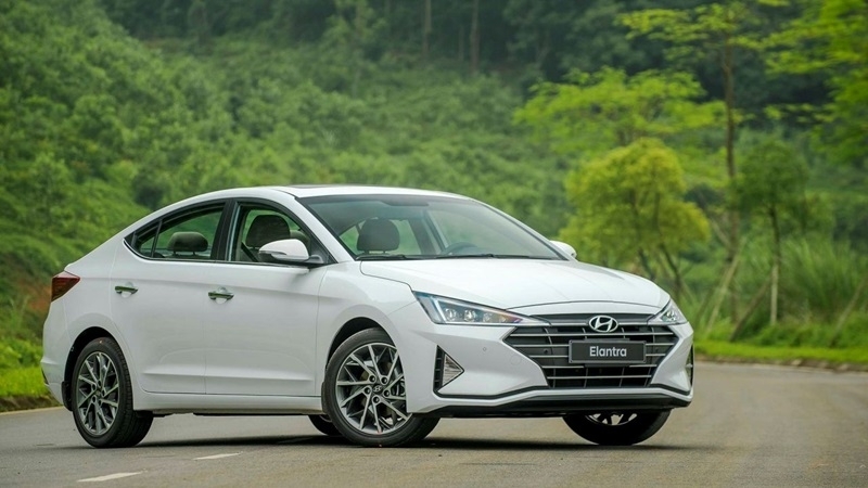 Top 4 xe sedan cũ giá dưới 500 triệu đồng đáng cân nhắc