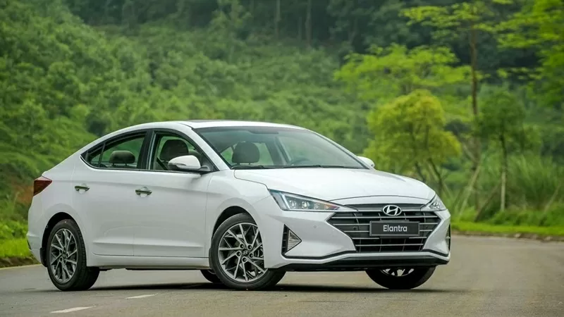 Top 4 xe sedan cũ giá dưới 500 triệu đồng đáng cân nhắc