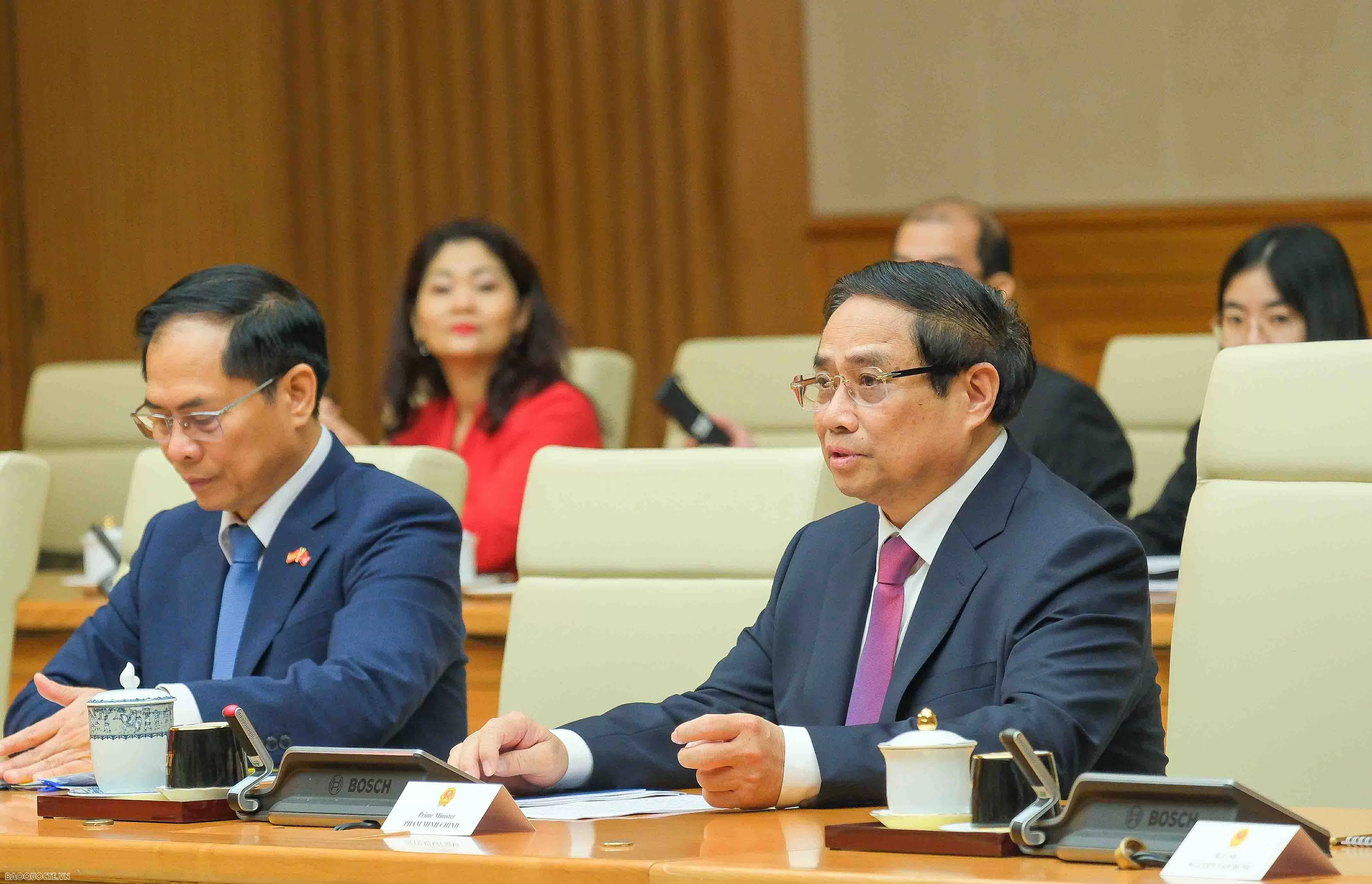 Tây Ban Nha hỗ trợ khoảng 300 triệu Euro cho doanh nghiệp đầu tư tại Việt Nam Tây Ban Nha hỗ trợ khoảng 300 triệu Euro cho doanh nghiệp đầu tư tại Việt Nam