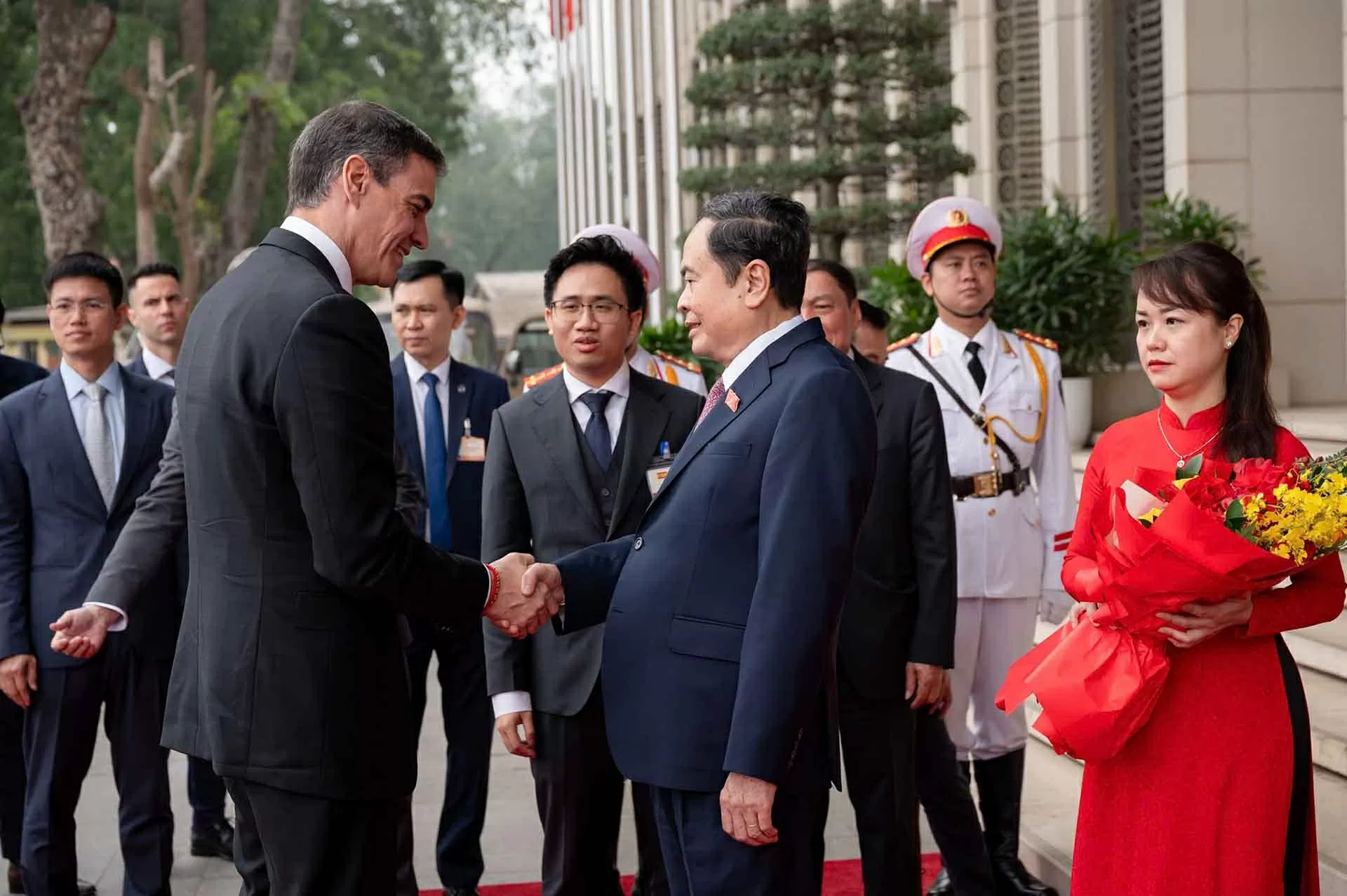 Chủ tịch Quốc hội Trần Thanh Mẫn hội kiến Thủ tướng Tây Ban Nha Việt Nam sẵn sàng làm cầu nối thúc đẩy quan hệ giữa Nghị viện Tây Ban Nha với Hội đồng Liên minh Nghị viện ASEAN