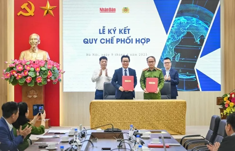 Tin tức của Báo Nhân Dân chính thức xuất hiện trên ứng dụng VneID Tin tức của Báo Nhân Dân chính thức xuất hiện trên ứng dụng VneID