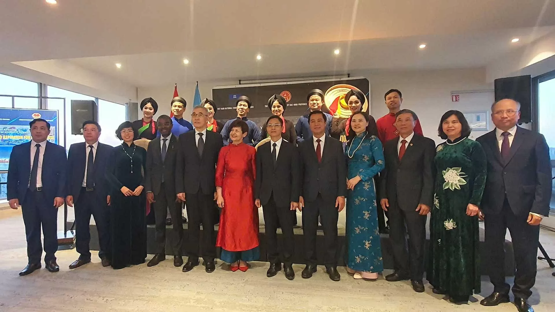 Tinh hoa văn hóa Việt Nam tỏa sáng tại trụ sở UNESCO ở Paris Tinh hoa văn hóa Việt Nam tỏa sáng tại trụ sở UNESCO ở Paris