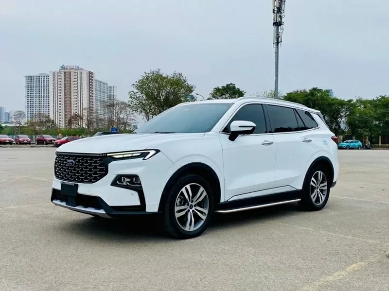 Giá xe Ford Territory bản tiêu chuẩn chỉ còn 689 triệu đồng Giá xe Ford Territory bản tiêu chuẩn chỉ còn 689 triệu đồng