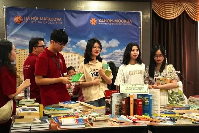 Lan tỏa tình yêu sách và văn hóa đọc tại Nga Lan tỏa Ngày Sách và Văn hoá đọc Việt Nam tại Nga