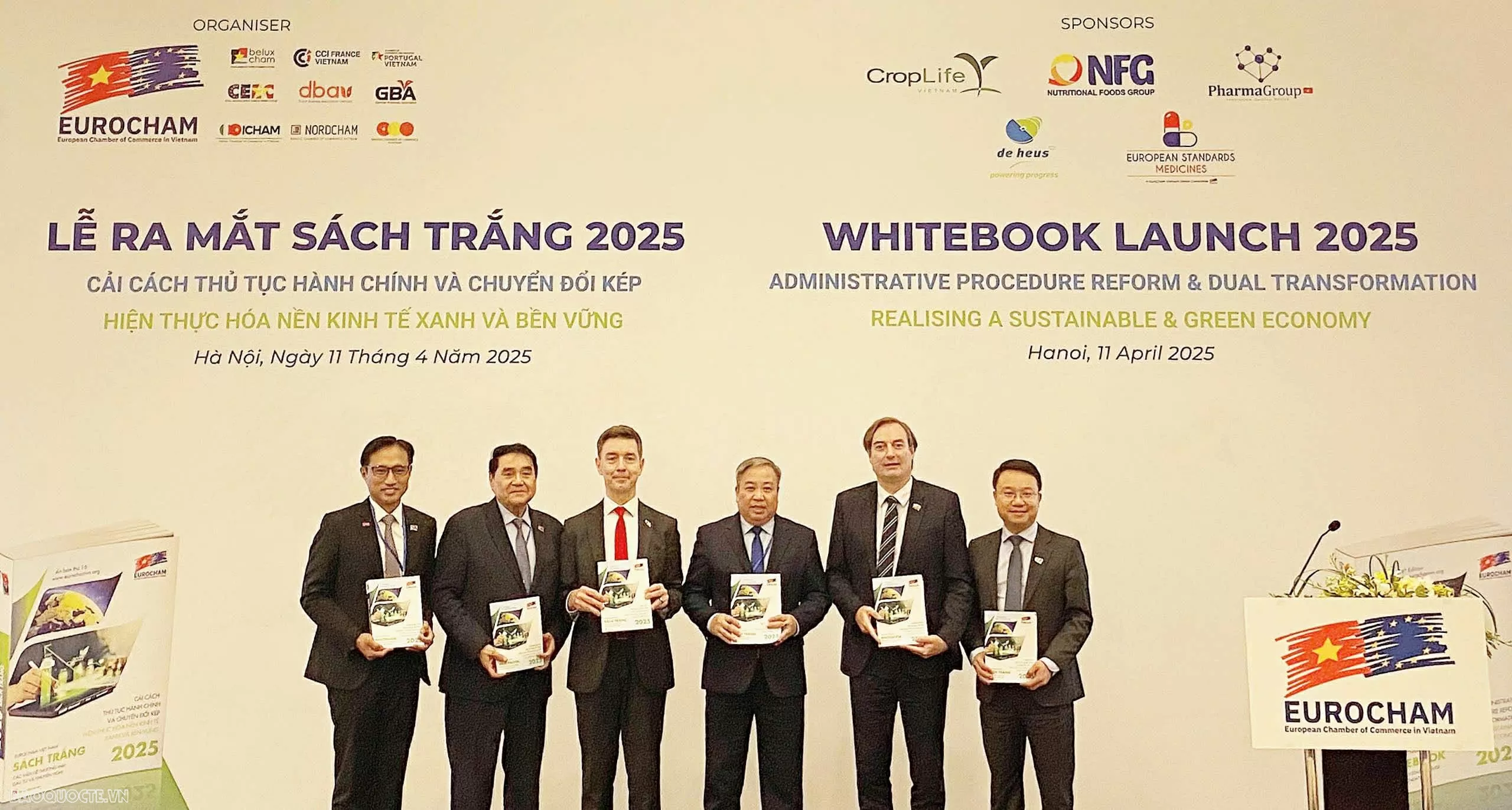 Các đại biểu tham gia Lễ ra mắt Sách trắng EuroCham 2025. (Ảnh: Phương Mai) Các đại biểu tham gia Lễ ra mắt Sách trắng EuroCham 2025. (Ảnh: Phương Mai)