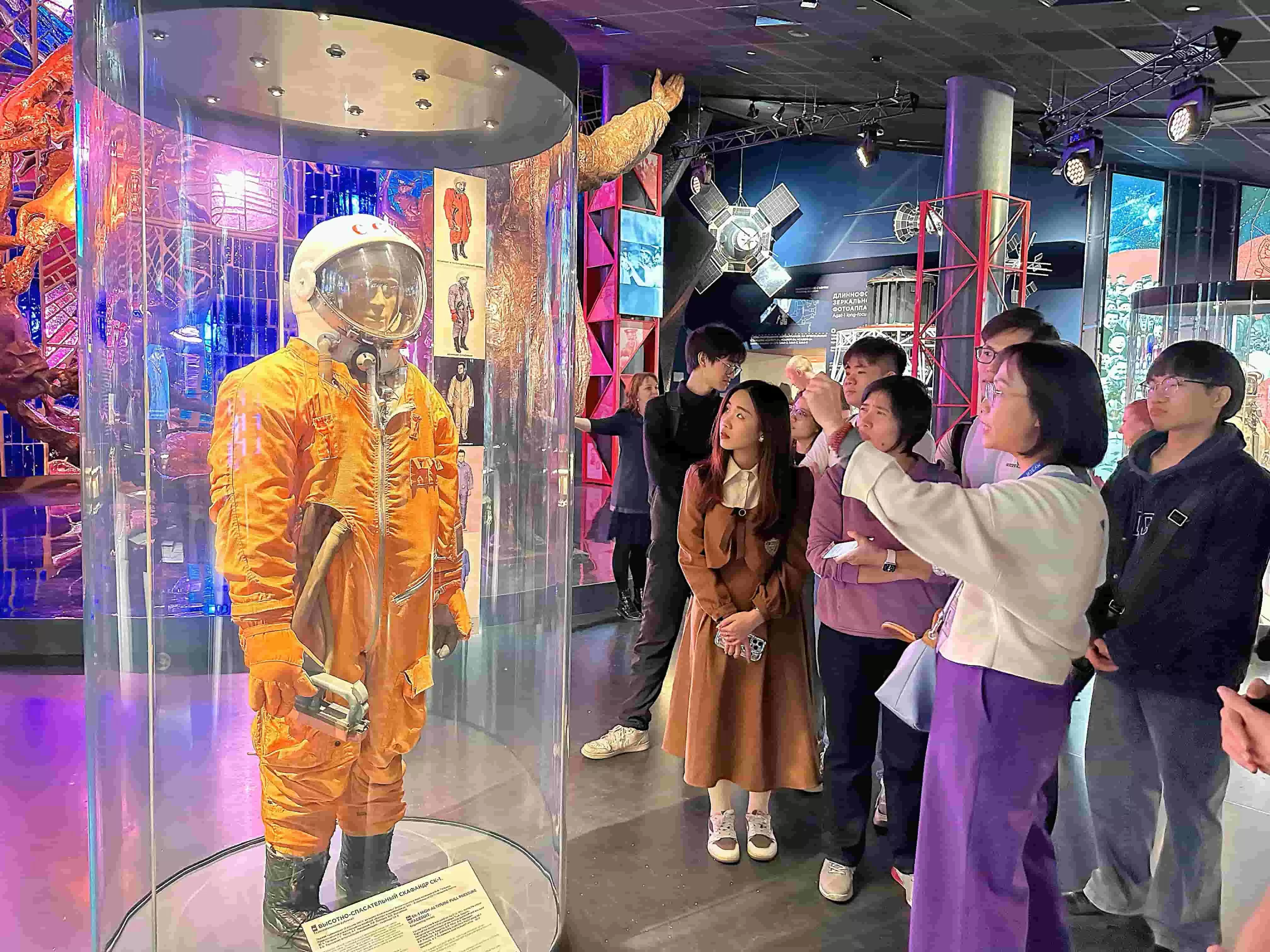 Ngày Quốc tế Con người bay vào vũ trụ: Thắp ngọn lửa chinh phục những ước mơ của du học sinh tại Nga