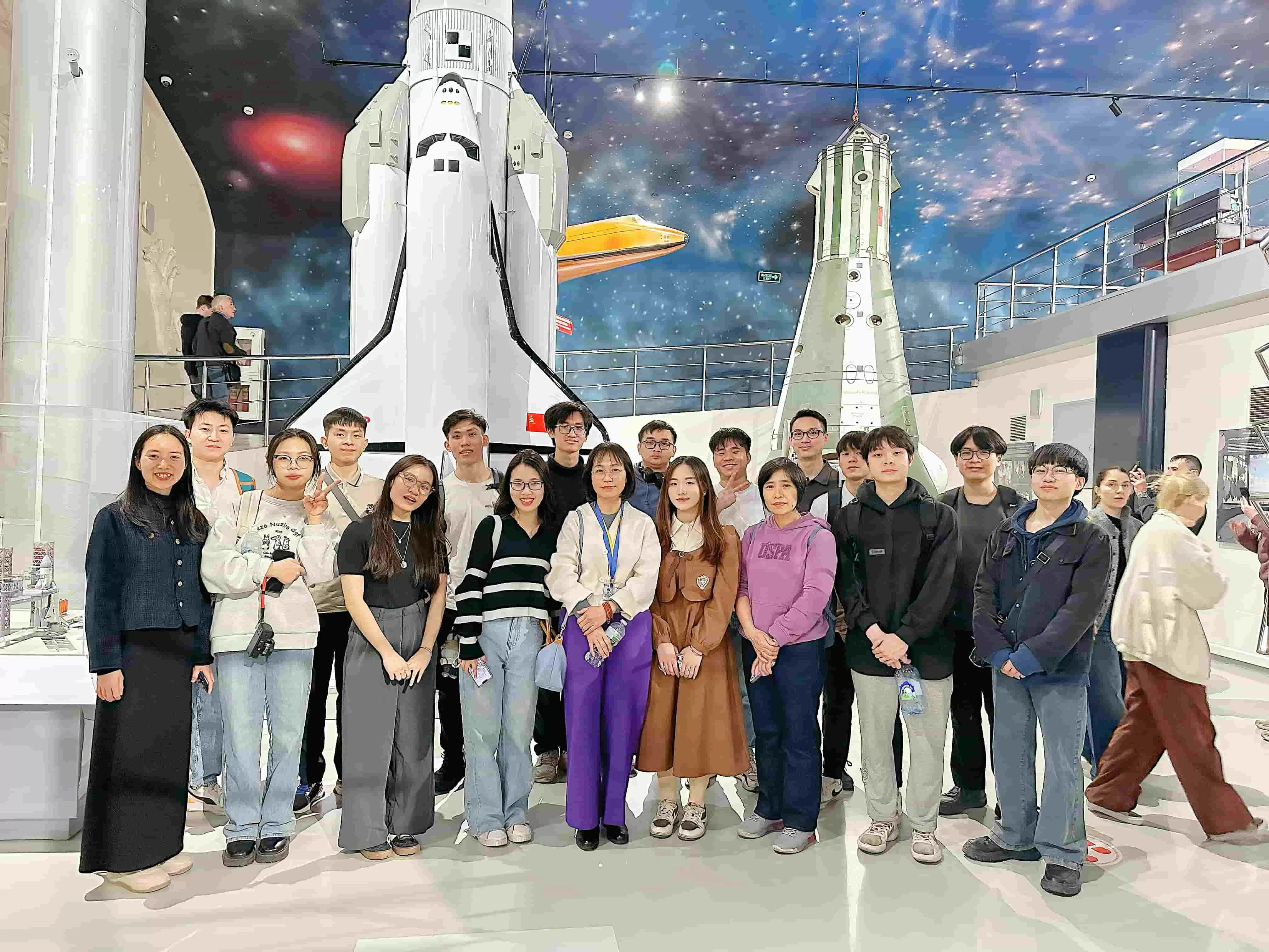 Ngày Quốc tế Con người bay vào vũ trụ: Thắp ngọn lửa chinh phục những ước mơ của du học sinh tại Nga