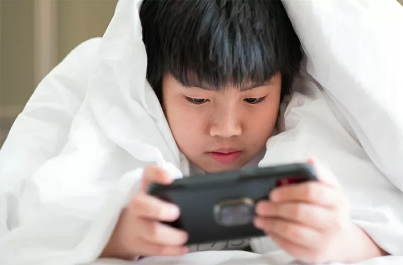 Các công ty công nghệ sử dụng các “kỹ sư chú ý” có trình độ chuyên môn cao, có nhiệm vụ tối đa hóa sự tương tác của người dùng. Ảnh: Shutterstock
