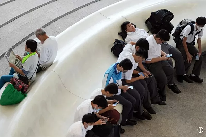 Đừng để cha mẹ phải chịu hậu quả của việc lạm dụng mạng xã hội