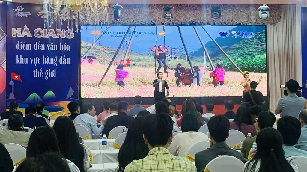 Xây dựng Hà Giang trở thành điểm đến du lịch hấp dẫn, phát triển bền vững Xây dựng Hà Giang trở thành điểm đến du lịch hấp dẫn, phát triển bền vững