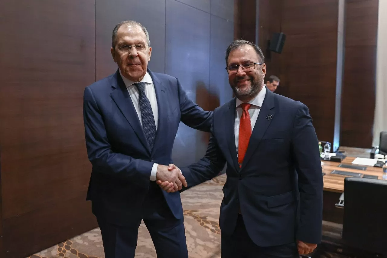 Ngoại trưởng Nga Sergei Lavrov và người đồng cấp Venezuela Yvan Gil ngày 12/4 đã hội đàm bên lề Diễn đàn Ngoại giao Antalya tại Thổ Nhĩ Kỳ ngày 12/4/2025. (Nguồn: Bộ Ngoại giao Nga) Ngoại trưởng Nga Sergei Lavrov và người đồng cấp Venezuela Yvan Gil ngày 12/4 đã hội đàm bên lề Diễn đàn Ngoại giao Antalya tại Thổ Nhĩ Kỳ ngày 12/4/2025. (Nguồn: Bộ Ngoại giao Nga)