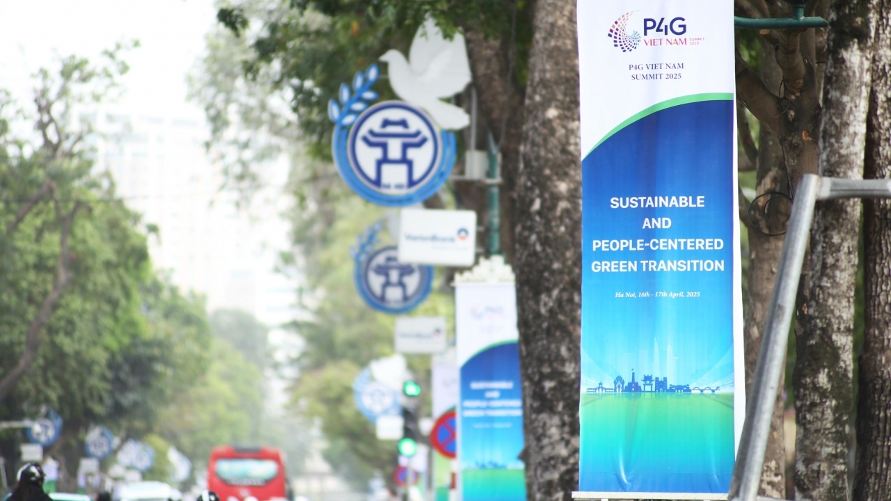 cu hich de phat trien du lich xanh thu do