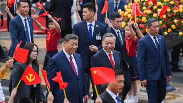 Điện mừng nhân kỷ niệm 76 năm Ngày thiết lập quan hệ ngoại giao Việt Nam-Trung Quốc