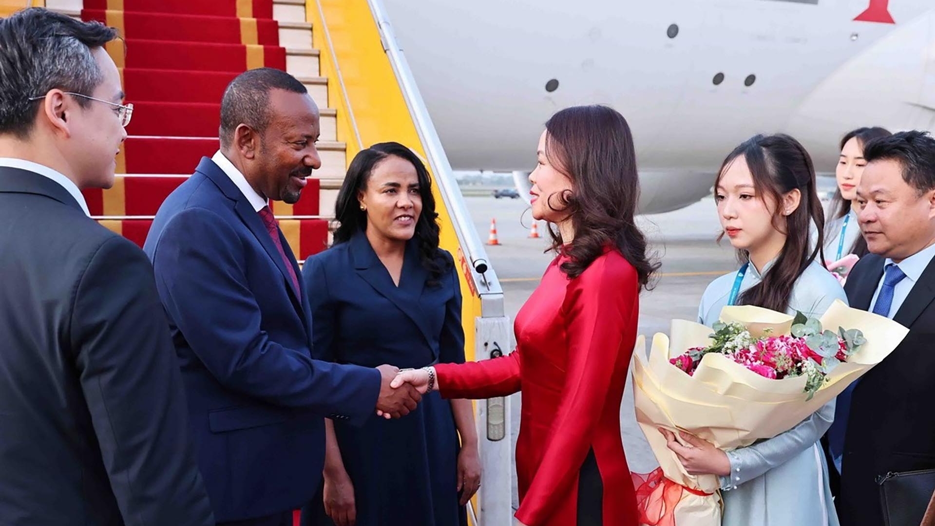 thu tuong ethiopia va phu nhan den ha noi bat dau tham chinh thuc viet nam
