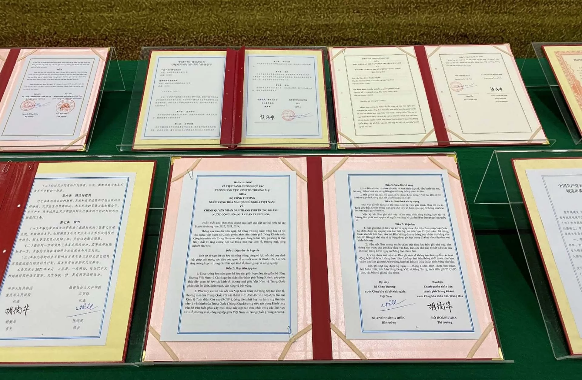 Biên bản ghi nhớ hợp tác giữa Học viện Báo chí và tuyên truyền với Đài Phát thanh truyền hình Trung ương Trung Quốc