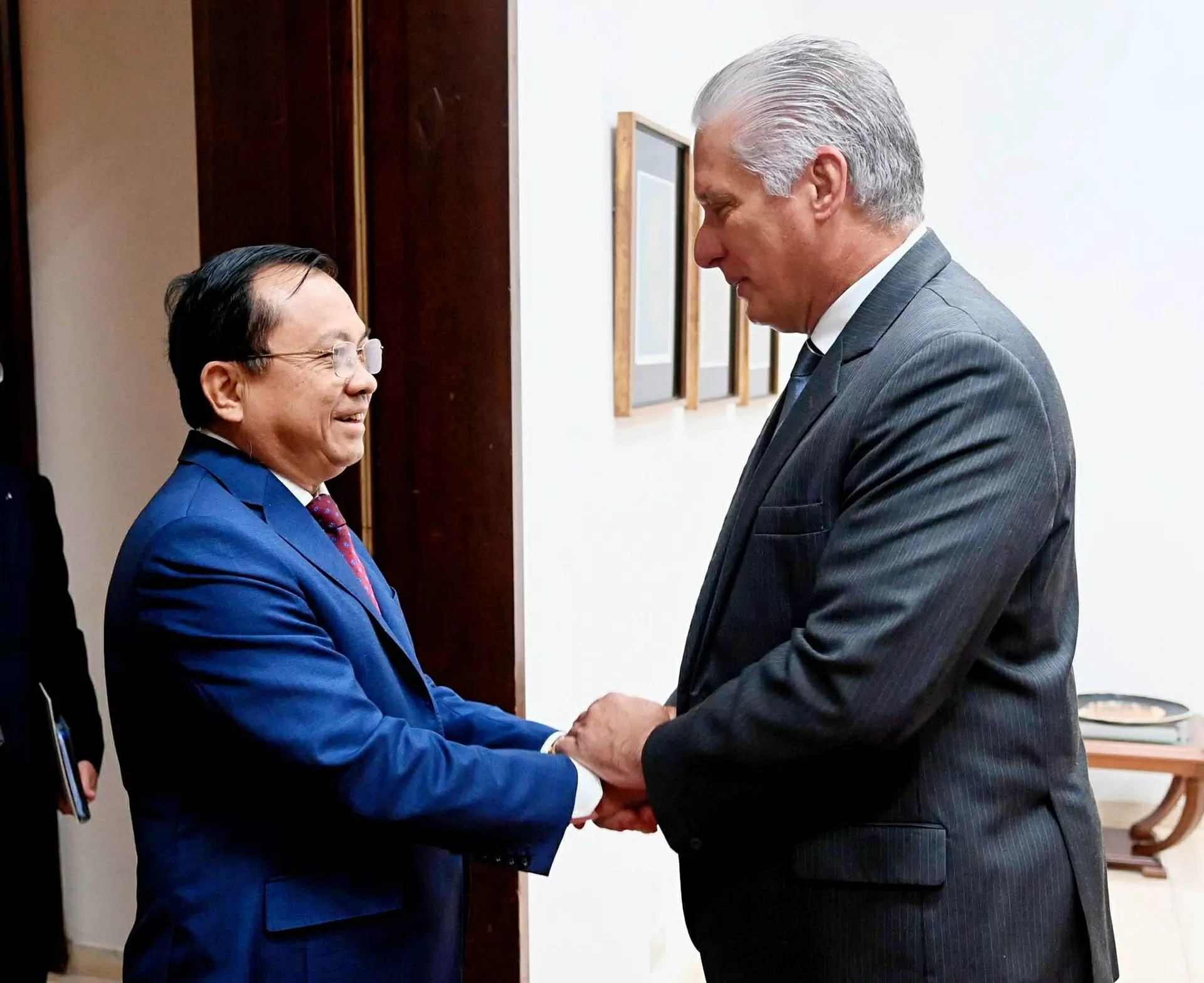 Việt Nam và Cuba đẩy mạnh hợp tác qua chuyến thăm ý nghĩa