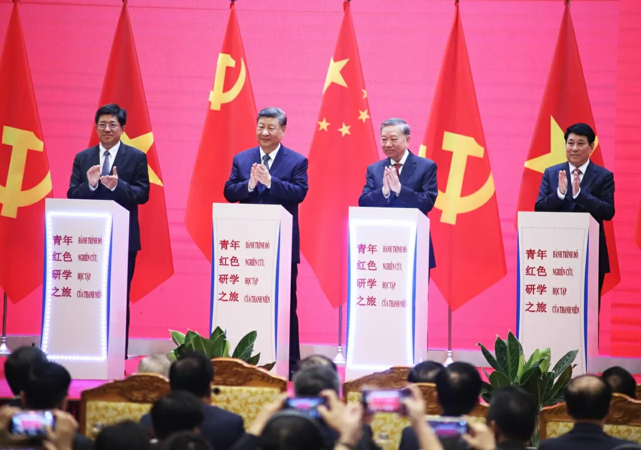 Dấu ấn, thành tựu và bài học của đối ngoại, ngoại giao cấp cao 5 tháng đầu năm 2025 Dấu ấn, thành tựu và bài học của đối ngoại, ngoại giao cấp cao 5 tháng đầu năm 2025